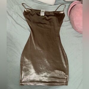 Metallic gold dress - perfect for the new years!